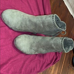Green ankle boots